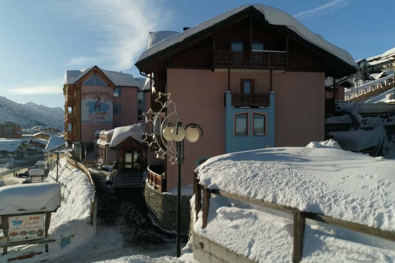 Hotel Dahu con partenza e arrivo Sci ai piedi passo Tonale