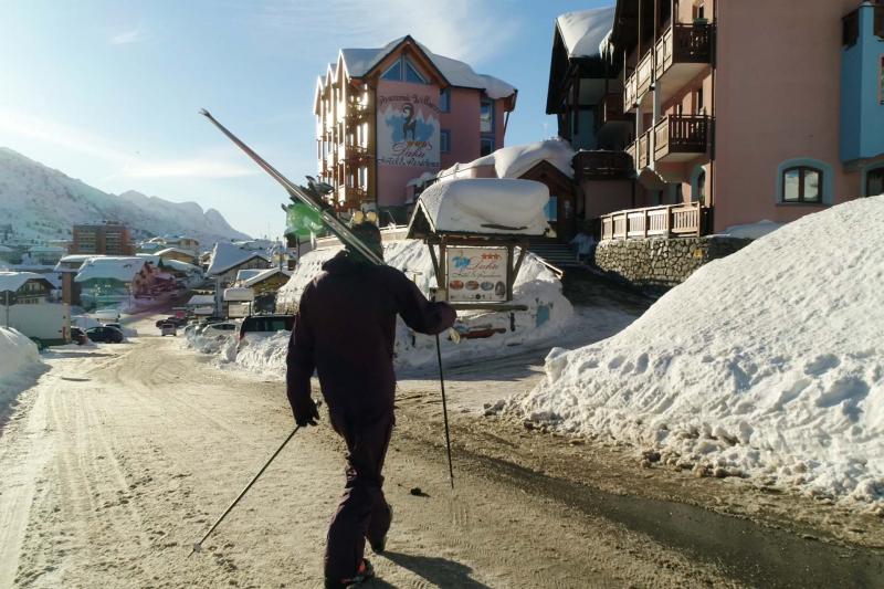 Hotel Dahu con partenza e arrivo Sci ai piedi passo Tonale