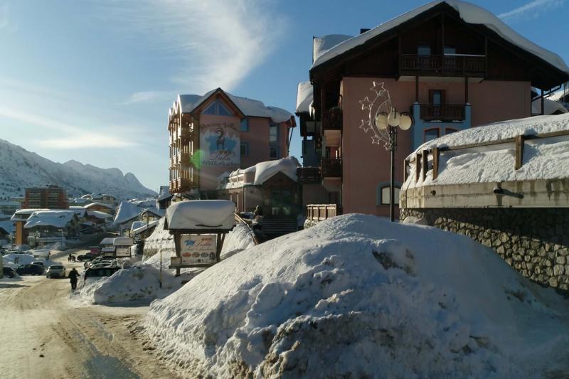 Hotel Dahu con partenza e arrivo Sci ai piedi passo Tonale